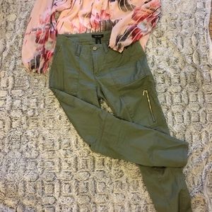WHBM Slim Crop Pants with Utility Details Green